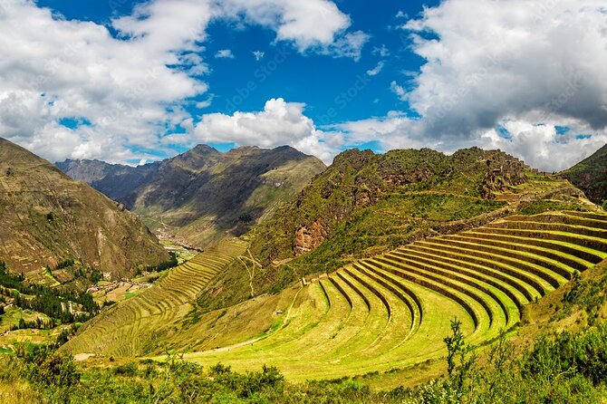 Excursion to the Sacred Valley and Machu Picchu by Panoramic Train - Urubamba buffet lunch and Ollantaytambo before the train