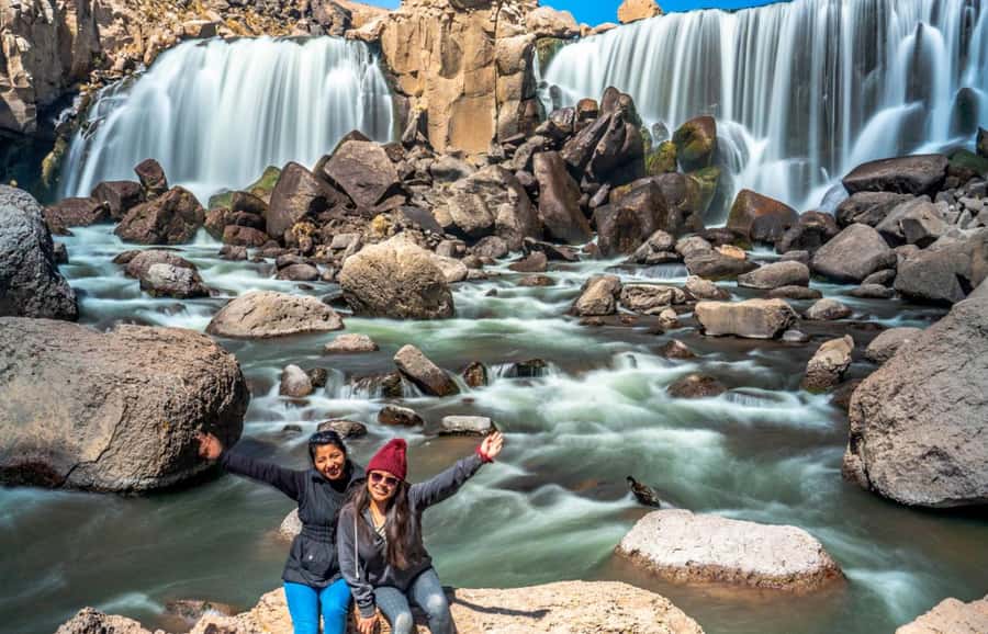 From Arequipa: Road to Pillones Waterfall - The One-Hour Descent to Pillones Falls: Where the Photos Come Together
