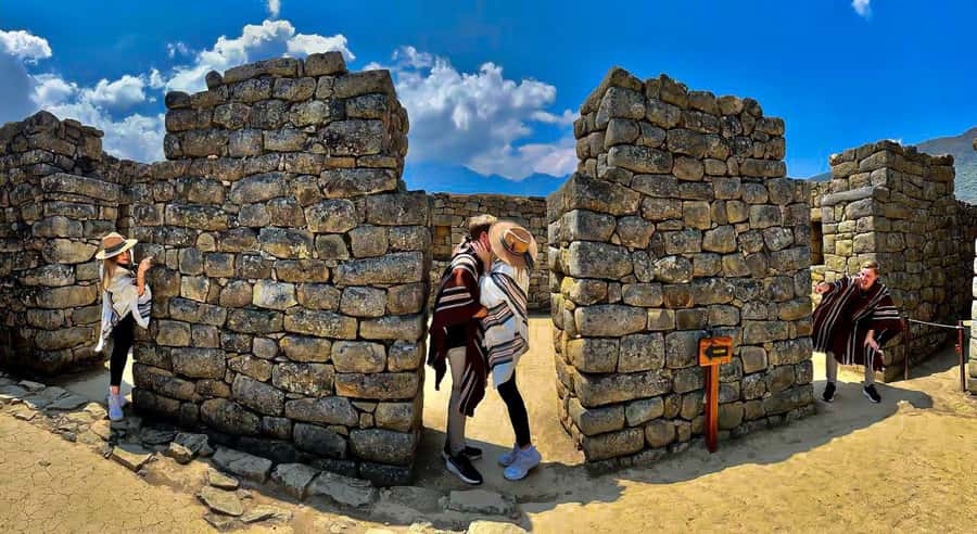 From Cusco: 1-day Machu Picchu Tour by Train - The bus zigzag to Machu Picchu: fast, bumpy, and worth respecting