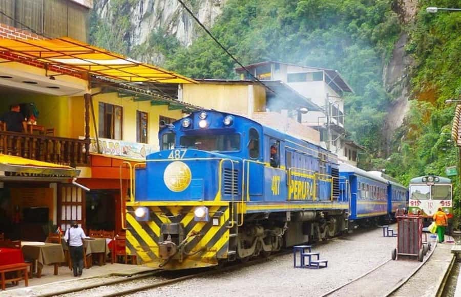 From Cusco: 2-day excursion to Machu Picchu + With Tickets - Guided Machu Picchu Tour: 2.5 Hours That Helps You See More