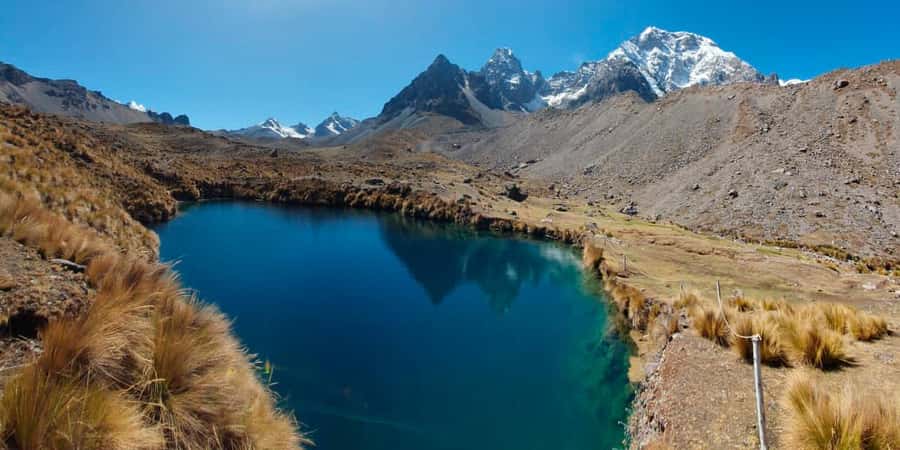 From Cusco: 7 Lakes Ausangate Trek with Breakfast and Lunch - The Hike to the First Lagoons: Terrain Changes, Views Keep Coming
