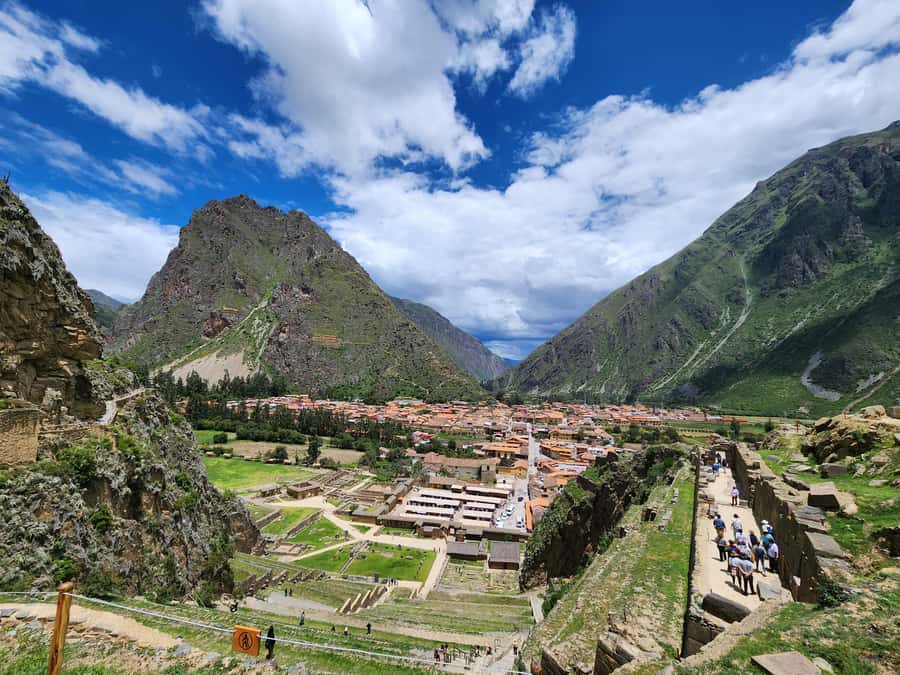 From Cusco: Chinchero, Moray, Maras, Ollantaytambo and Pisaq - Urubamba Lunch Buffet: Where You Recharge