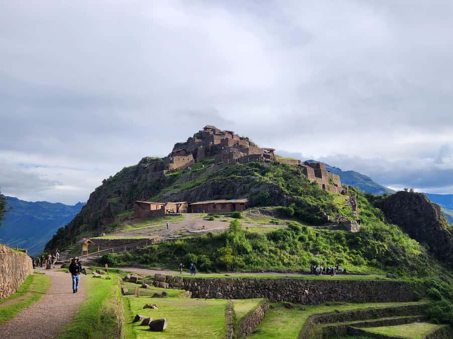 From Cusco: Chinchero, Moray, Maras, Ollantaytambo and Pisaq - Pisac Archaeological Site: Terraces, Tombs, and Timing Pressure