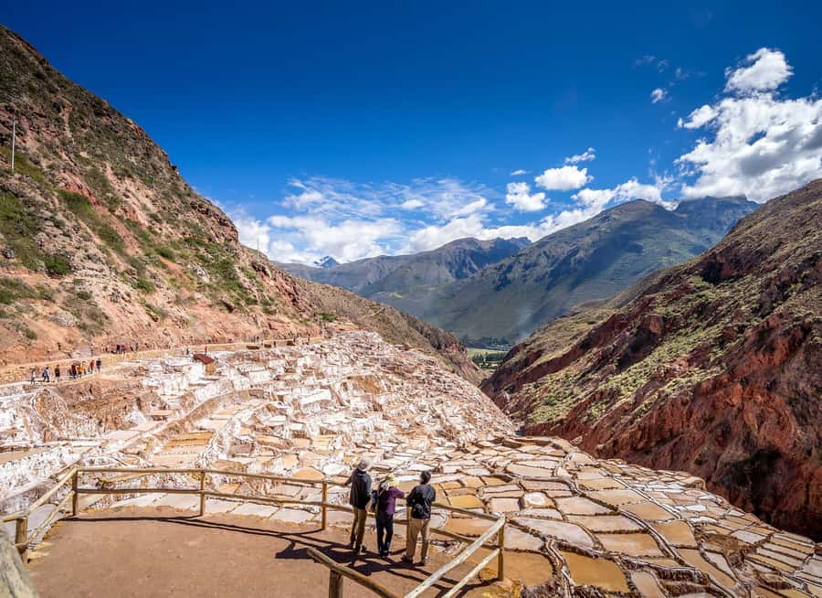 From Cusco: Chinchero Weavers, Moray, Maras Salt Mines Tour - Chinchero: where the textile process fits the day