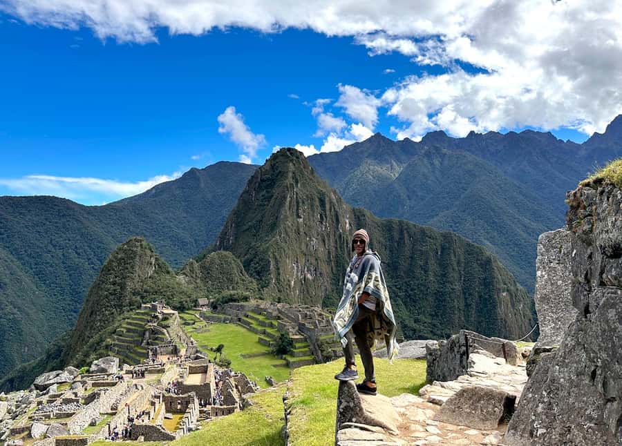 From Cusco: Full-Day Group Tour of Machu Picchu - Aguas Calientes lunch break: eat well, don’t lose time