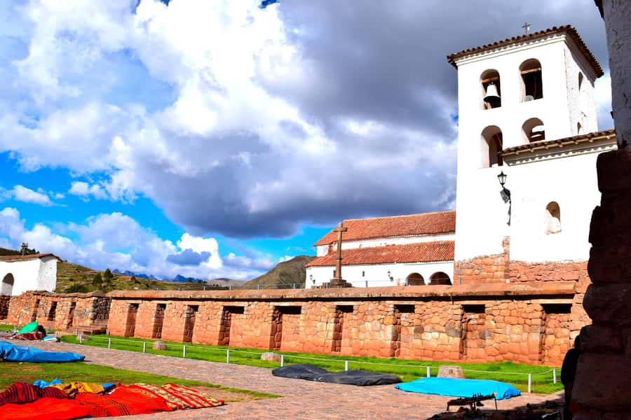 From Cusco: Full-Day Private Sacred Valley Tour - Chinchero at 3,800 m: terraces, colonial church, and weaving skills