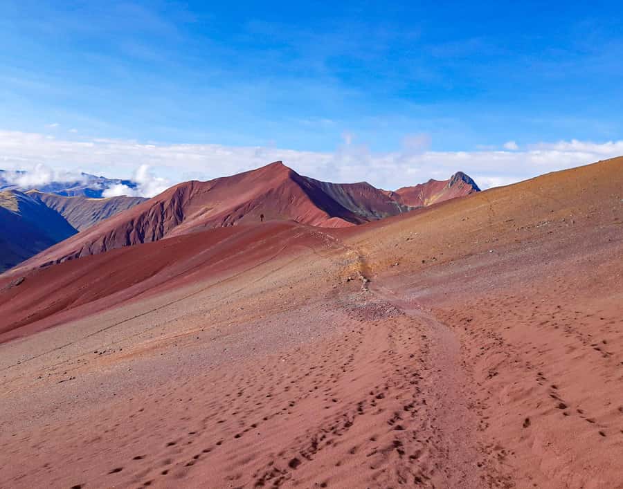 From Cusco: Full Day Rainbow Mountain + Red Valley | PRIVATE - The hike to Rainbow Mountain: pace, breathing, and what guides do