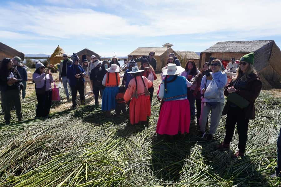 From Cusco: Lake Titicaca, Uros and Amantani by sleeper bus - Puno Between 5 p.m. and 9 p.m.: Use It or Lose It
