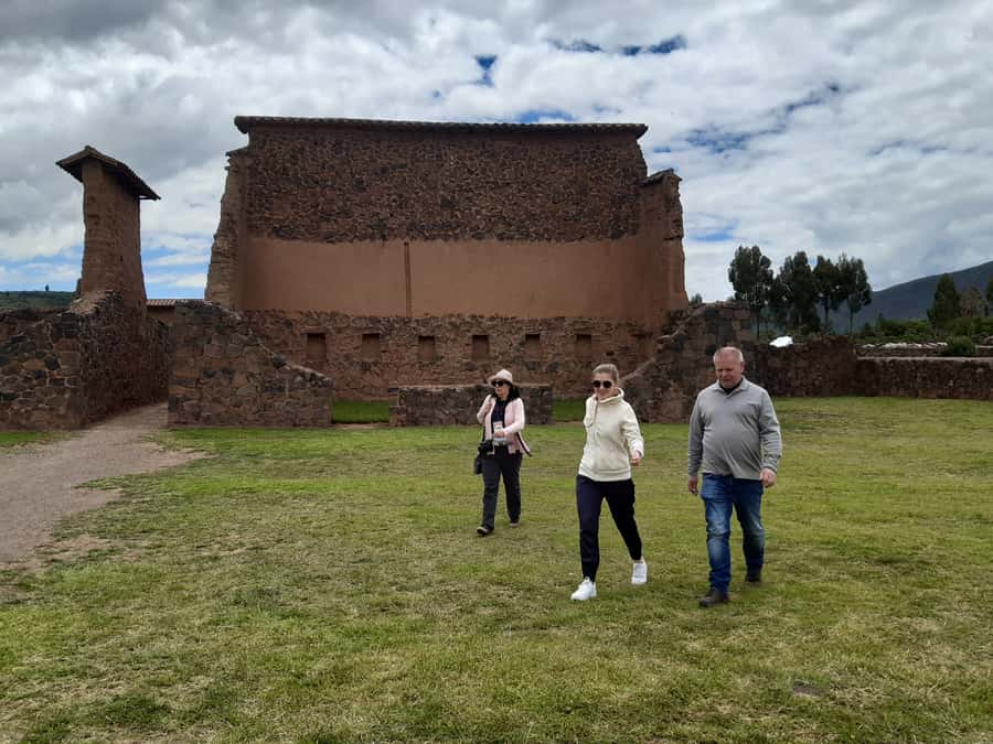 From Cusco: Lake Titicaca with a visit to Uros and Taquile - Andahuaylillas church: 16th-century Jesuit art stop with big atmosphere
