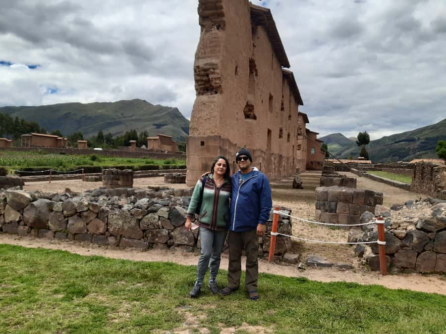 From Cusco: Lake Titicaca with a visit to Uros and Taquile - Taquile island: fresh fried fish and quinoa cream, plus local culture time