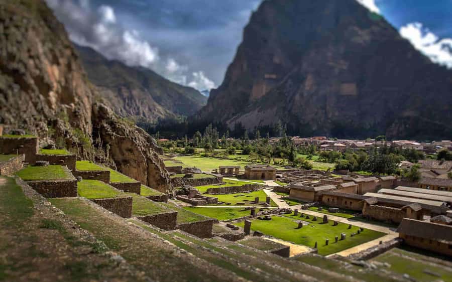 From Cusco: Maras and Moray and Ollantaytambo Tour - Maras and Salineras: salt pools, color, and a working tradition