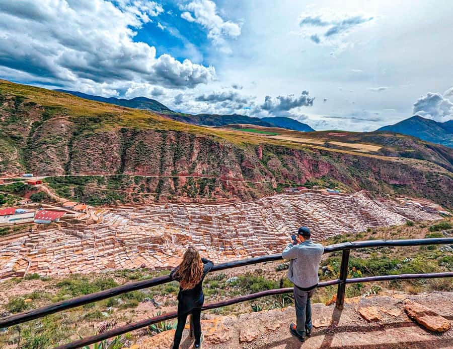From Cusco: Sacred Valley & Moray, Salt Mines with Lunch - Pisaq: Market Browsing and a Workshop Stop