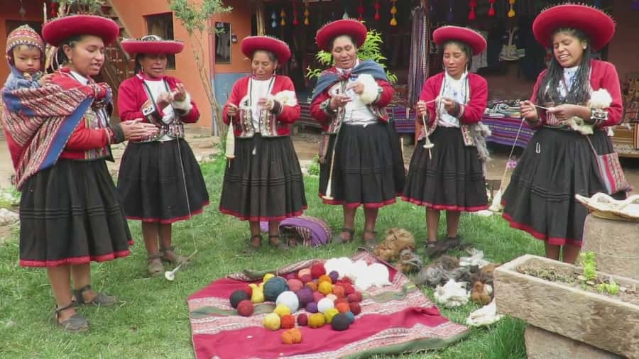 From Cusco: Sacred Valley of the Incas Full-Day Tour - What to bring (so the day feels easy, not annoying)