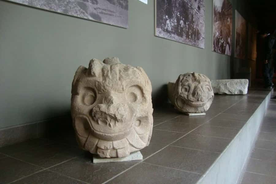 From Huaraz: Chavín de Huantar & Chavín Museum Day Trip - Inside the Chavín National Museum With a Live Guide