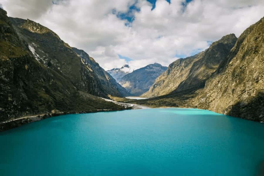 From Huaraz: Tour to Llanganuco Lakes (Chinancocha Lake) - Yungay Cemetery and Cristo Blanco: Respect Meets Panoramas