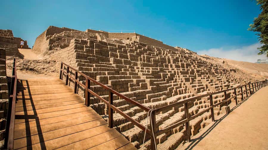 From Lima: City tour Prehispanic + Colonial & Modern Lima - Entering the Convent of San Francisco and the Catacombs underground