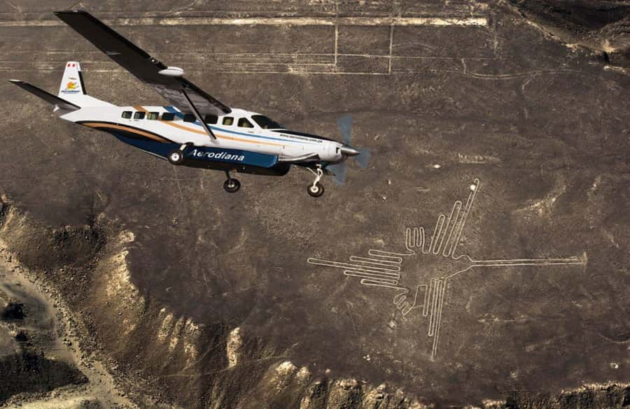 From Lima: Nazca Lines Flight with Huacachina Oasis Tour - What to bring (and what to skip) for desert heat and photos
