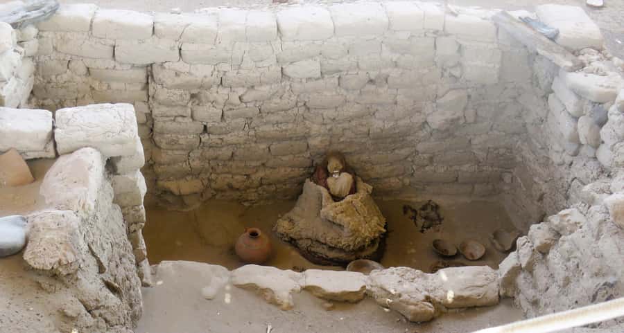 From Nazca: Chauchilla Cemetery Tour and Artisans Workshop - From Nazca Pickup to Desert Drive: how the day starts