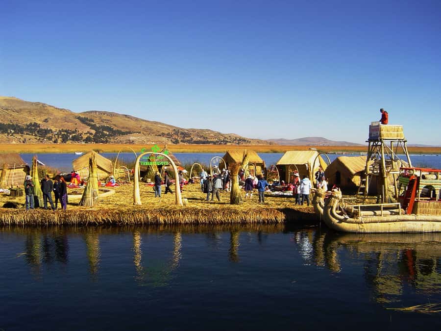 From Puno: Floating Islands of the Uros Half-Day Tour - Totora craft, history, and what you’ll notice on the ground