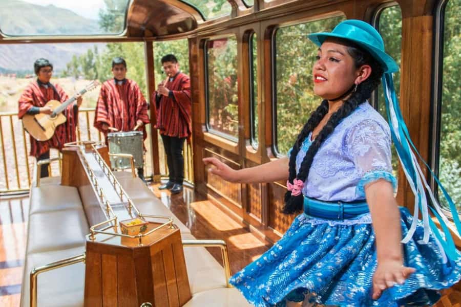 From Puno: Travel to Cusco in Titicaca Train All Inclusive - Key highlights worth your time
