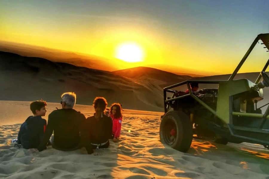 Huacachina: Buggy en las Dunas al Atardecer y Sandboarding - 4x4 Buggy Through 30-Meter Dunes: The Roller-Coaster Part