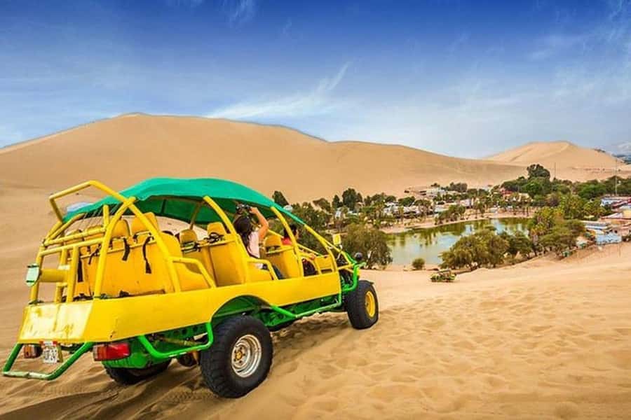 Huacachina: Sandboarding and Dune Buggy Tour + Sunset - Sandboarding coaching: how beginners usually do it well
