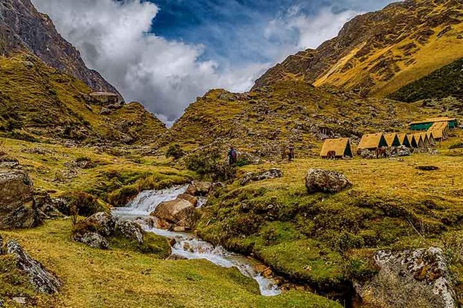 Humantay Lake Full-Day Adventure: Scenic Trek and Stunning Views - Humantay Lake at 4,200 m: views, offerings, and a possible swim
