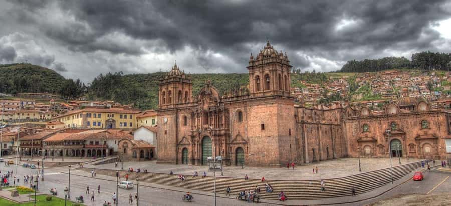 In Cusco: Saqsaywaman, Qenqo, Pukapukara, Tambomachay. - The Llama/Alpaca Time and the Shopping Moment