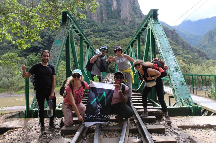 Inca Jungle Trail to Machu Picchu in 4 Days - Day 2: Santa Maria to Santa Teresa, coffee-cultivation walks, and thermal baths