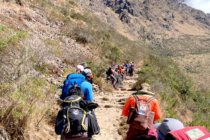 Inca Trail Machu Picchu 4 Days - Day 3: Wiñayhuayna rainforest, tunnels, and Phuyupatamarca above the clouds