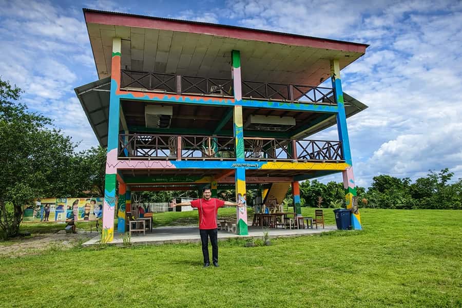 Iquitos: 6-Hour Wonderful Wildlife Guided Tour - From Yakumama to the Amazon: how the boat ride sets the tone