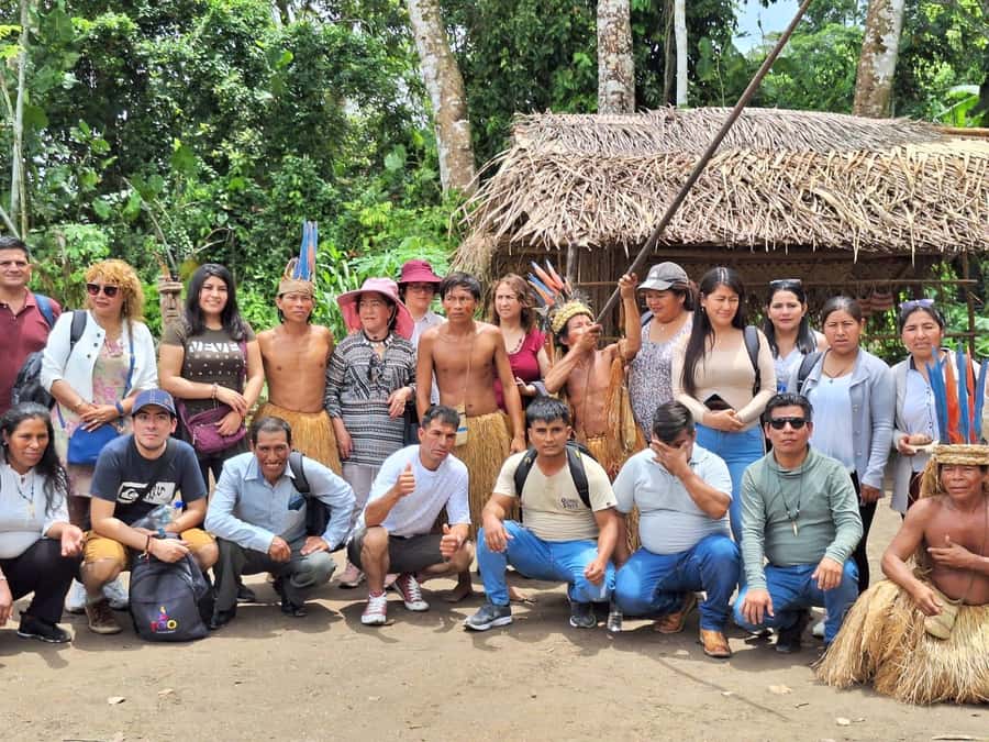 Iquitos: Amazon River Tribes Full-Day Tour with Lunch - Belén Market and the jungle pharmacy stop