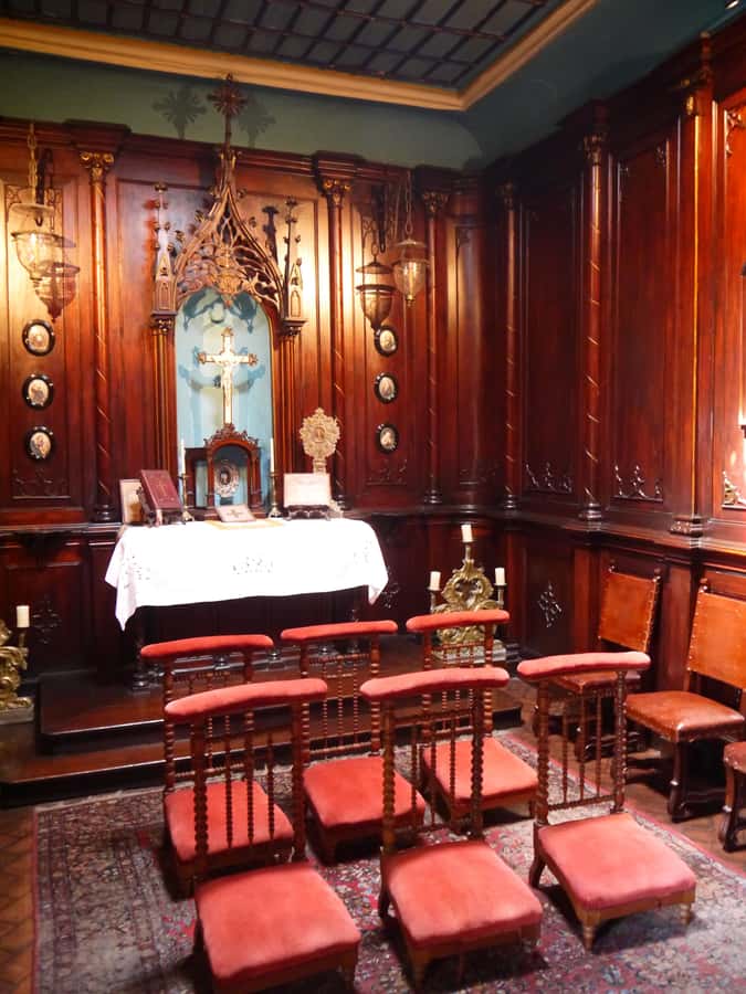 La casa de Aliaga, an alive colonial jewel at Lima center. - Should you book Casa de Aliaga?