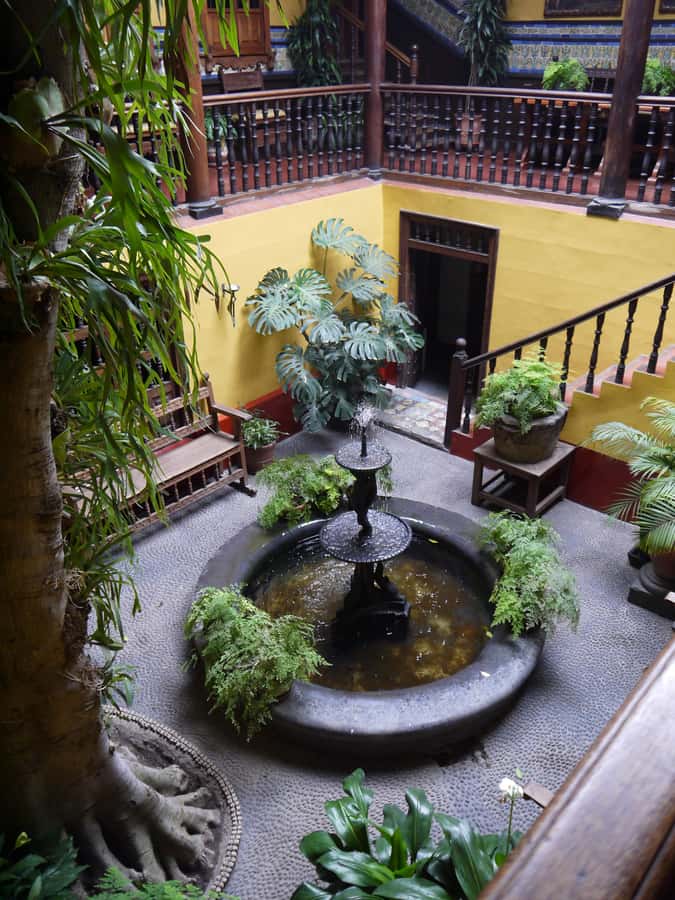 La casa de Aliaga, an alive colonial jewel at Lima center. - Practical manners for a live colonial home