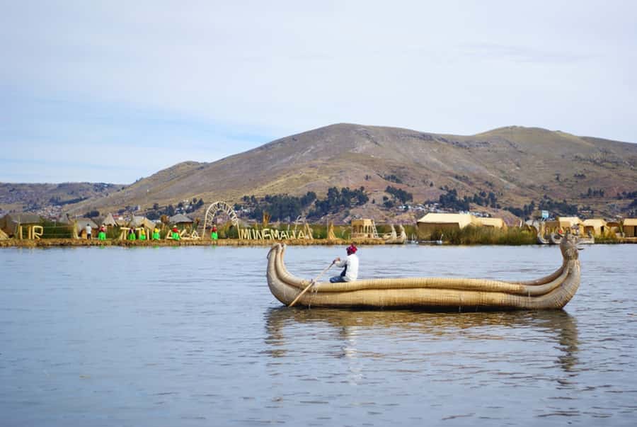 Lake Titicaca 2-Day Tour to Uros, Amantani and Taquile - Uros Floating Reed Islands: the first taste of Titicaca life