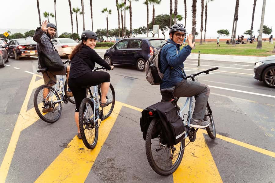 Lima: City biking - Huaca Pucllana: Ancient Texture in Modern Miraflores