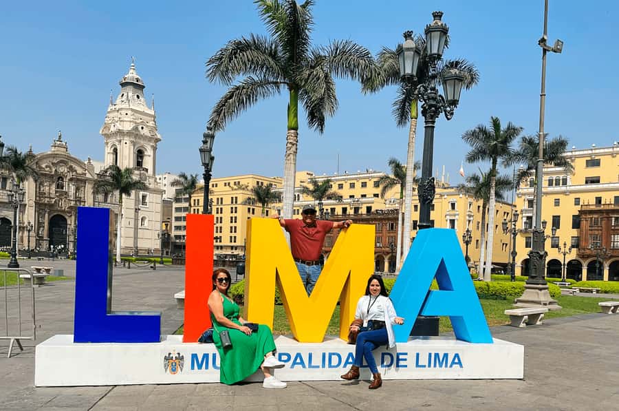 Lima: City Highlights Walking Tour & Catacombs - Pickup, Van Rides, and Drop-Off Zones: How the Day Moves