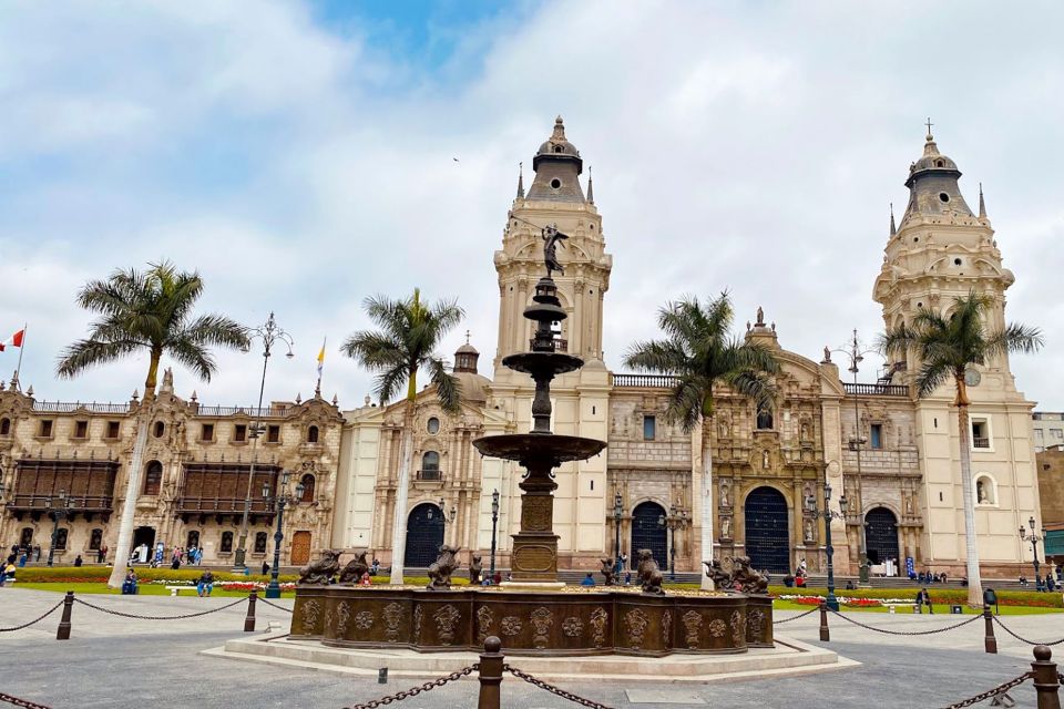Lima: City Sightseeing Panoramic Bus Tour - Barranco and Chorrillos: Beach Time Along the Costa Verde Circuit