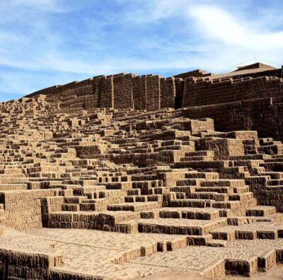 Lima city tour: Larco Museum and Huaca Pucllana - Hotel pickup and private rides with Jaime