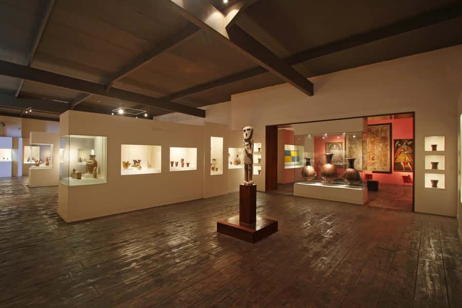 Lima: Half-Day Private Lima City Tour and Larco Museum - Private Pickup, Transit Van, and a 4-Hour Reality Check