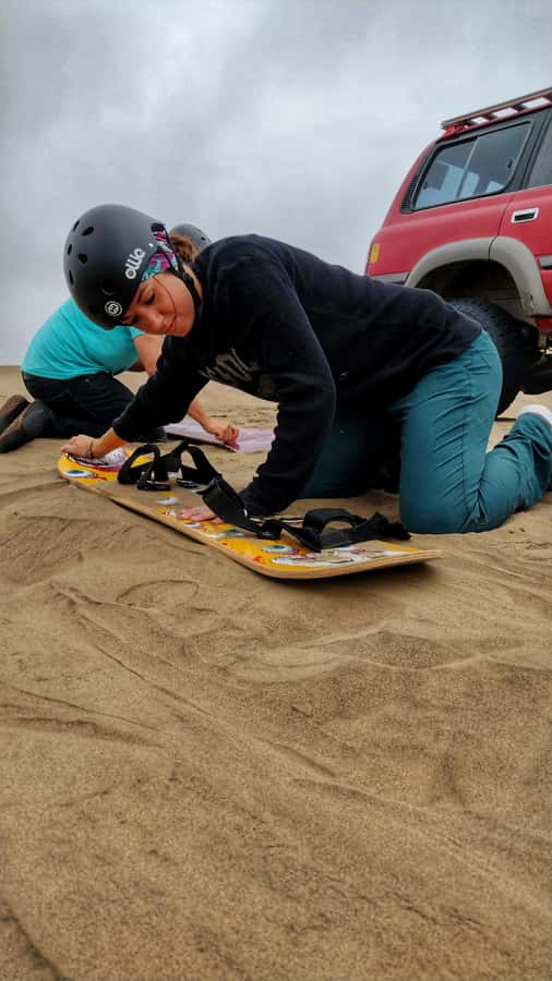 LIMA: HALF-DAY SANDBOARDING TOUR - First-time sandboarding lessons: how you learn without prior experience