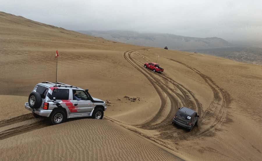 LIMA: HALF-DAY SANDBOARDING TOUR - Off-road van ride: panoramic views plus a bit of adrenaline