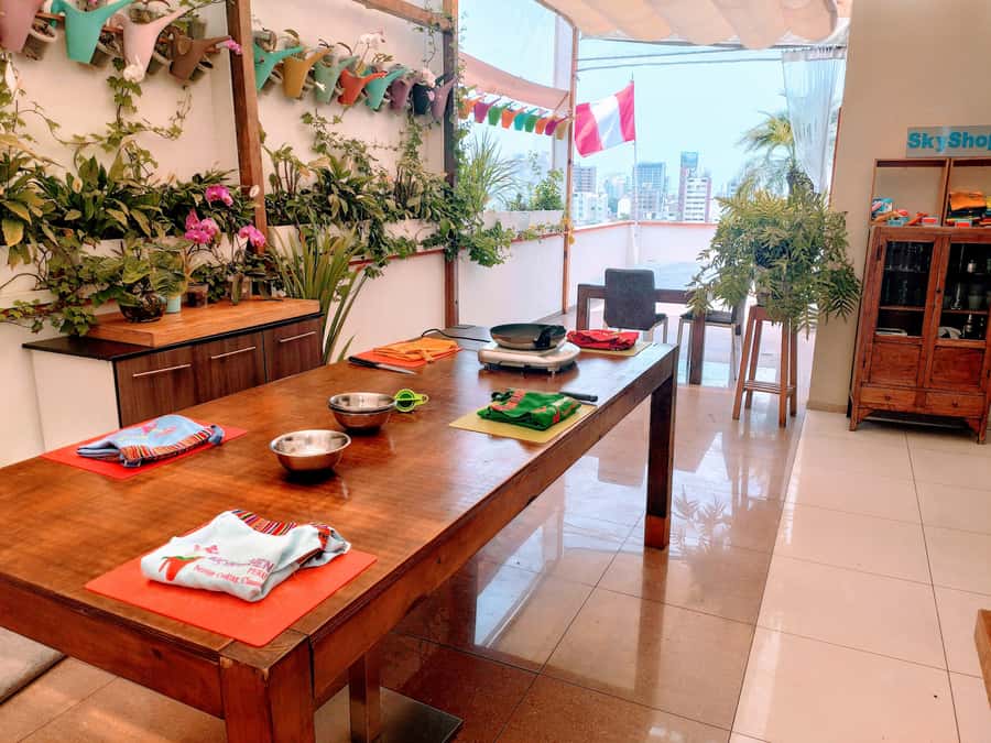 Lima: Market Tour, 35 Fruits Tasting & Cooking Class - Who should book this Lima food tour