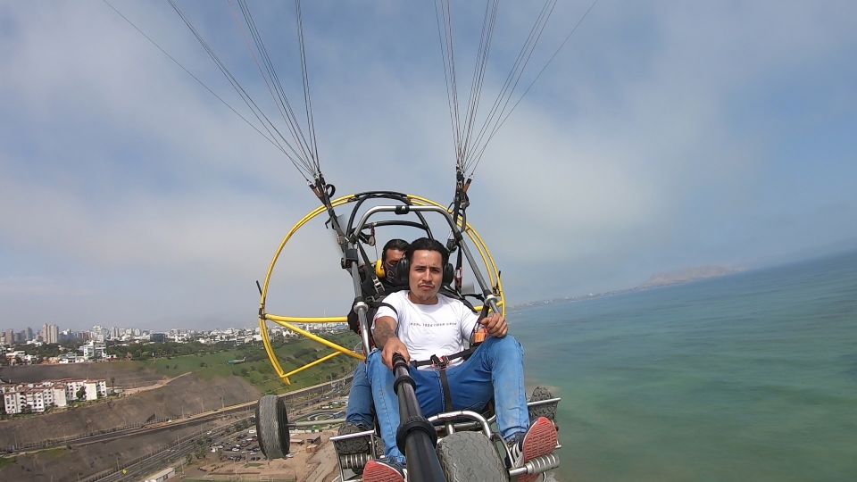 Lima: Paragliding Flight Over Costa Verde Districts - Price and value: why $54 can be a good deal in Lima