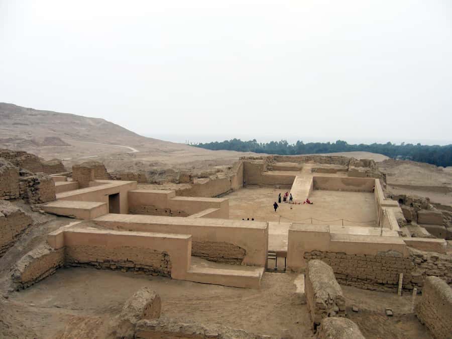 Lima: Pre-Inca Temple of Pachacamac - Inside the complex: temples, pyramids, and the three-sector circuit