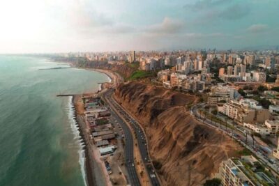 Lima: Private Custom Walking Tour With A Local Guide - Hotel pickup and the start time game: making the day simple