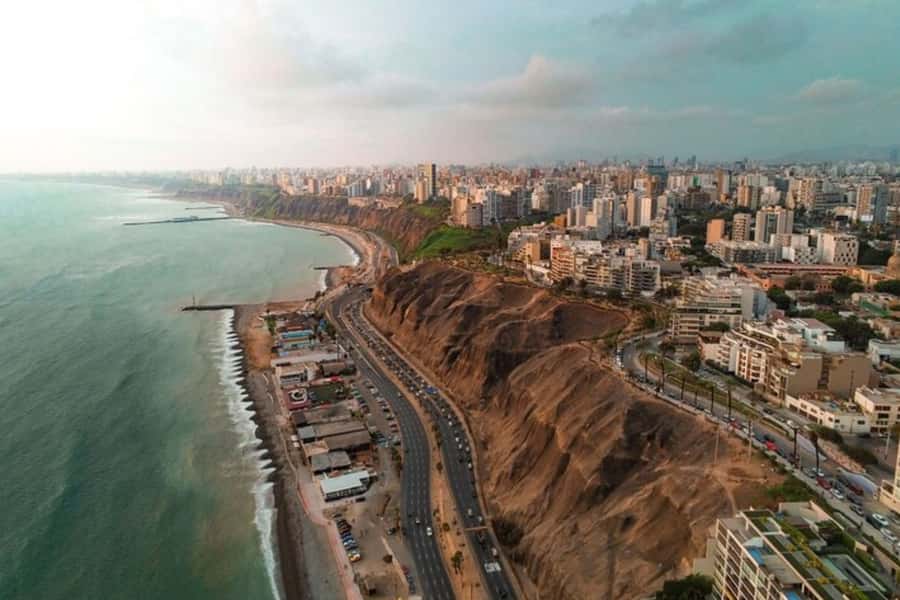 Lima: Private Custom Walking Tour With A Local Guide - Hotel pickup and the start time game: making the day simple