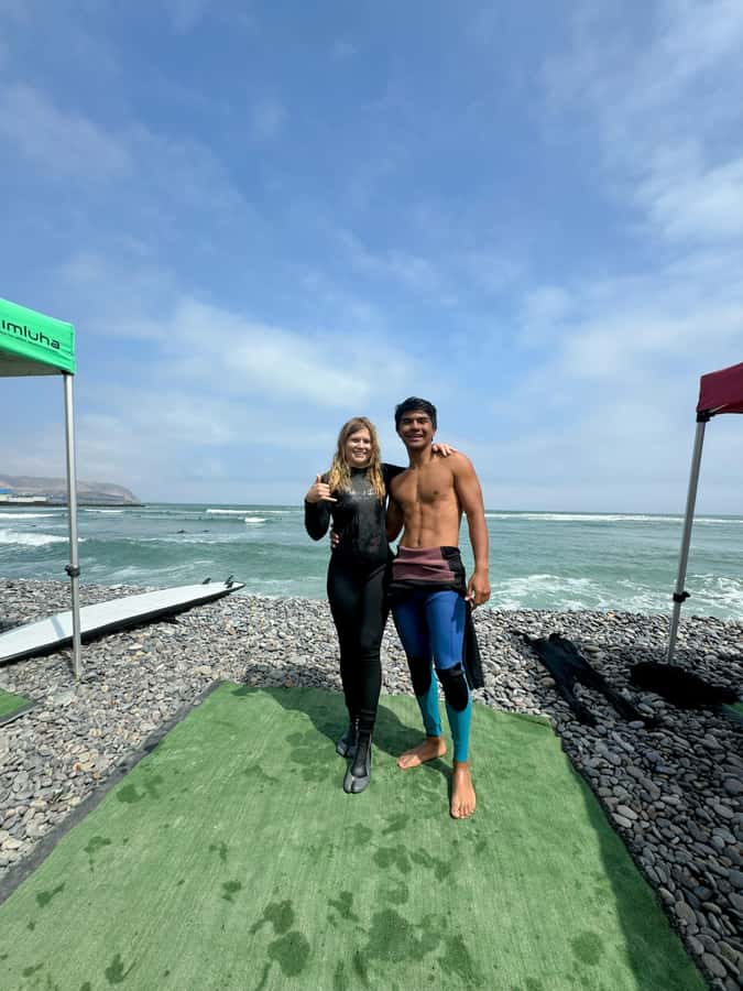 Lima: Surf Class with Equipment and Instructor - Equipment and Instructor Support: Wetsuit, Board, and Patient Coaching
