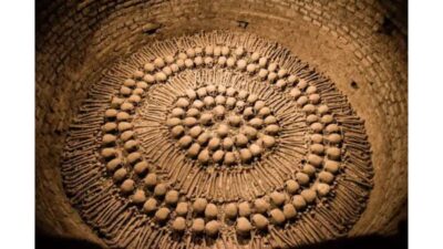 LIMA WALKING TOUR CATACOMBS FROM MIRAFLORES, HISTORICAL CENTER, WINES+BUS - Plaza San Martín: architecture first, and a clear starting line