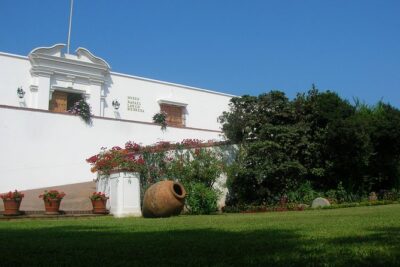 Lima´s Vibrant Heritage & Larco Museum of Cultures Half Day Tour - Santo Domingo Convent: San Marcos roots and saints you can point to